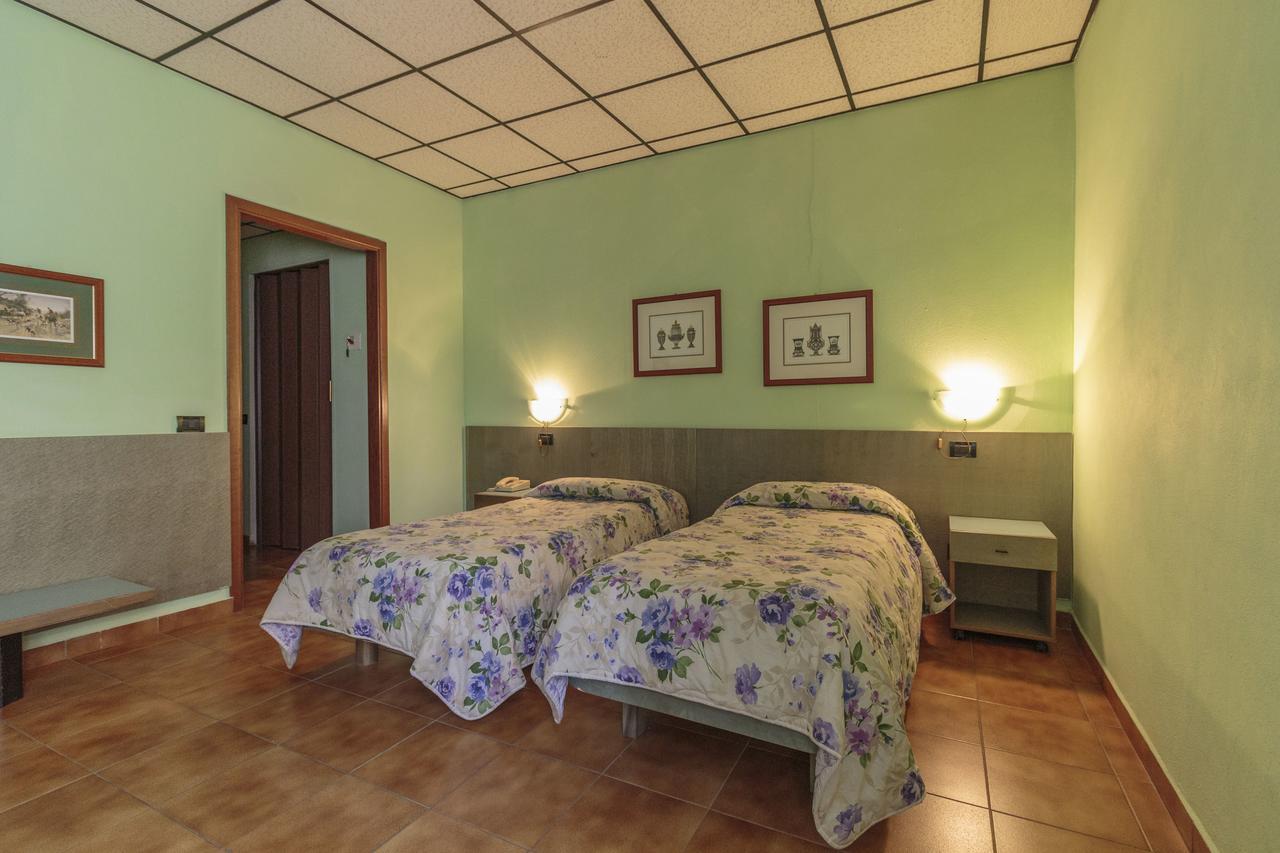 Hotel Il Telegrafo Melegnano Eksteriør billede