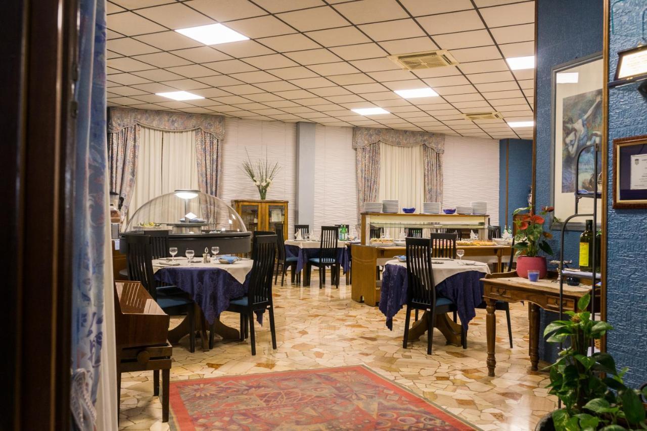 Hotel Il Telegrafo Melegnano Eksteriør billede